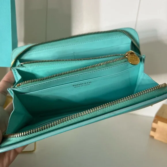 Tiffany & Co Large Zip Clutch/Wallet 👰🏻 - Picture 6 of 12